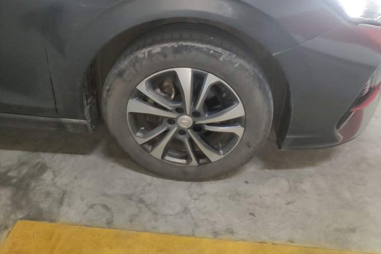 Used CHANGAN Eado 2023 Changan Edition PLUS Blue Whale NE 1.4T GDI DCT Prestige Version Right Front Wheel Hub