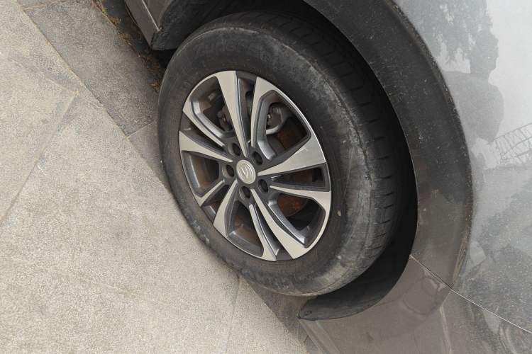 Used CHANGAN Eado 2023 Changan Edition PLUS Blue Whale NE 1.4T GDI DCT Prestige Version Right Front Wheel Hub