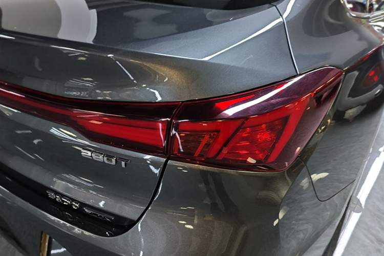 Used CHANGAN Eado 2023 Changan Edition PLUS Blue Whale NE 1.4T GDI DCT Prestige Version Right Rear Taillight