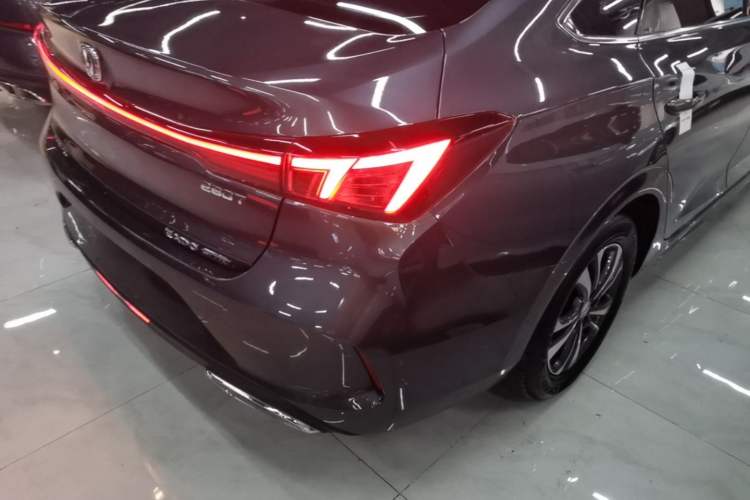 Used CHANGAN Eado 2023 Changan Edition PLUS Blue Whale NE 1.4T GDI DCT Prestige Version Right Rear Taillight