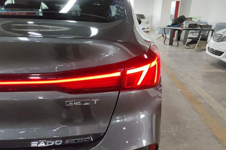 Used CHANGAN Eado 2023 Changan Edition PLUS Blue Whale NE 1.4T GDI DCT Prestige Version Right Rear Taillight