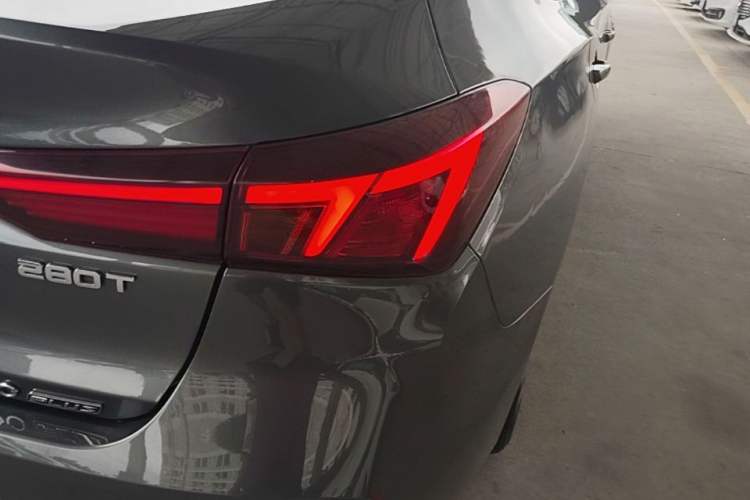 Used CHANGAN Eado 2023 Changan Edition PLUS Blue Whale NE 1.4T GDI DCT Prestige Version Right Rear Taillight
