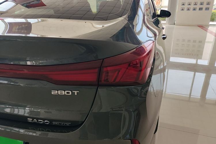 Used CHANGAN Eado 2023 Changan Edition PLUS Blue Whale NE 1.4T GDI DCT Prestige Version Right Rear Taillight