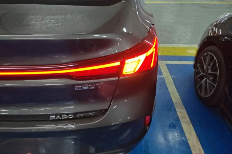 Used CHANGAN Eado 2023 Changan Edition PLUS Blue Whale NE 1.4T GDI DCT Prestige Version Right Rear Taillight