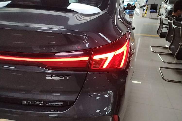Used CHANGAN Eado 2023 Changan Edition PLUS Blue Whale NE 1.4T GDI DCT Prestige Version Right Rear Taillight