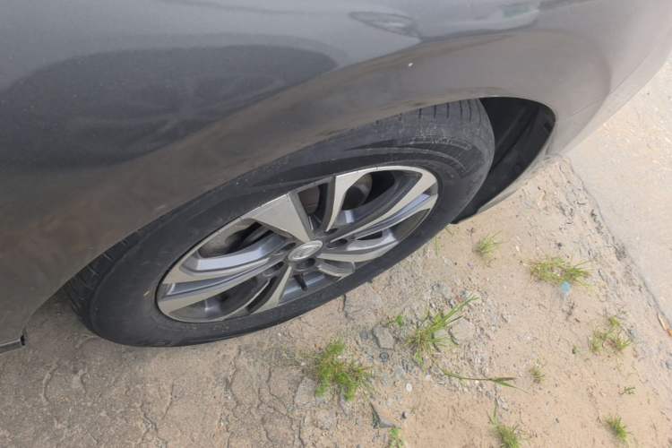 Used CHANGAN Eado 2023 Changan Edition PLUS Blue Whale NE 1.4T GDI DCT Prestige Version Right Rear Wheel Hub