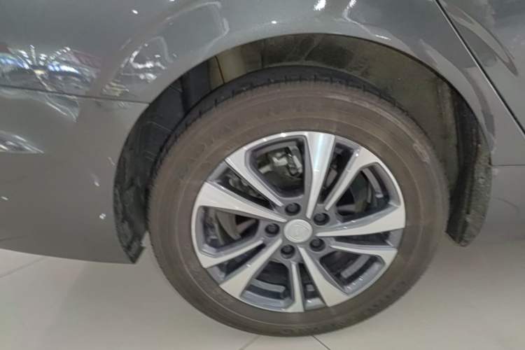 Used CHANGAN Eado 2023 Changan Edition PLUS Blue Whale NE 1.4T GDI DCT Prestige Version Right Rear Wheel Hub