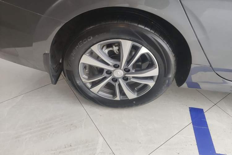 Used CHANGAN Eado 2023 Changan Edition PLUS Blue Whale NE 1.4T GDI DCT Prestige Version Right Rear Wheel Hub