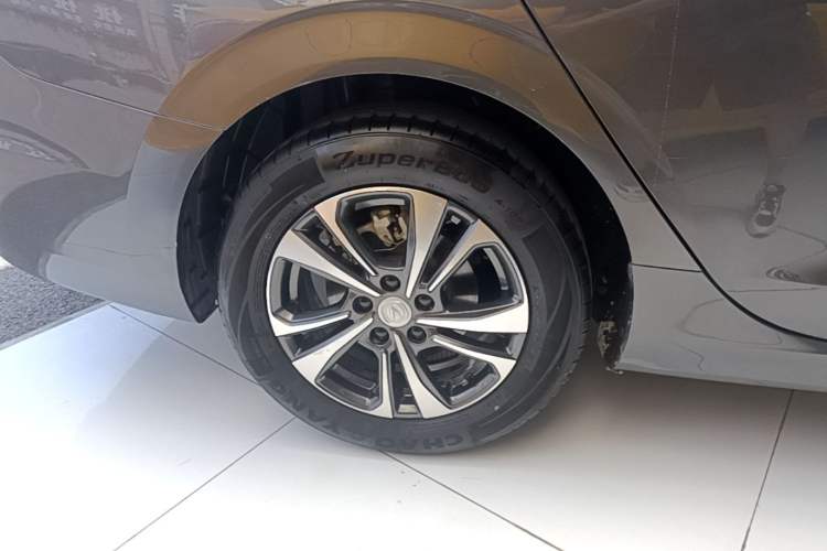 Used CHANGAN Eado 2023 Changan Edition PLUS Blue Whale NE 1.4T GDI DCT Prestige Version Right Rear Wheel Hub