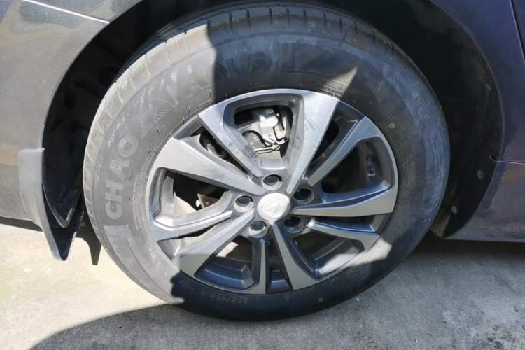 Used CHANGAN Eado 2023 Changan Edition PLUS Blue Whale NE 1.4T GDI DCT Prestige Version Right Rear Wheel Hub