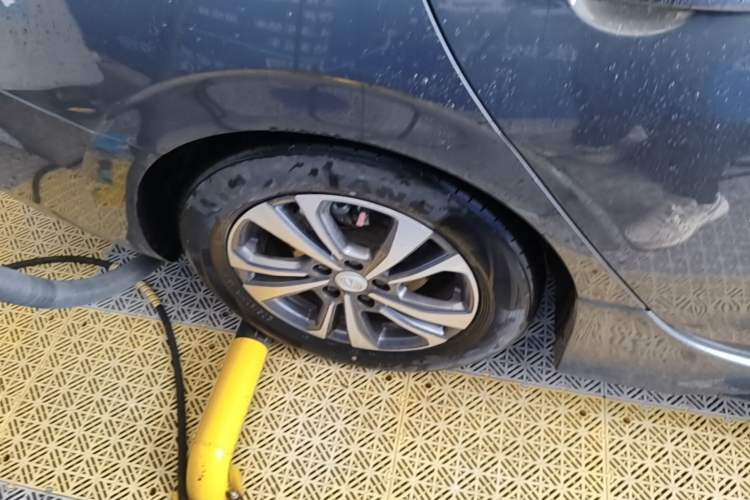 Used CHANGAN Eado 2023 Changan Edition PLUS Blue Whale NE 1.4T GDI DCT Prestige Version Right Rear Wheel Hub