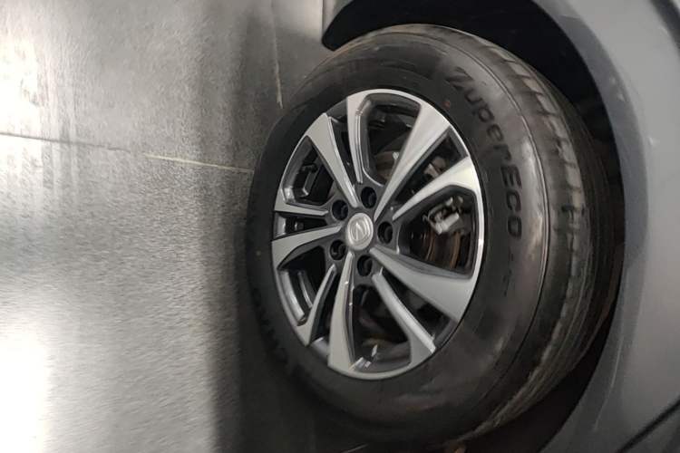 Used CHANGAN Eado 2023 Changan Edition PLUS Blue Whale NE 1.4T GDI DCT Prestige Version Right Rear Wheel Hub