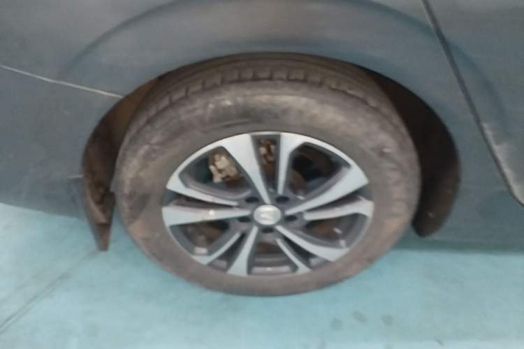 Used CHANGAN Eado 2023 Changan Edition PLUS Blue Whale NE 1.4T GDI DCT Prestige Version Right Rear Wheel Hub