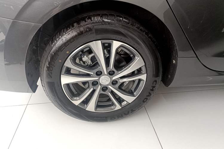 Used CHANGAN Eado 2023 Changan Edition PLUS Blue Whale NE 1.4T GDI DCT Prestige Version Right Rear Wheel Hub