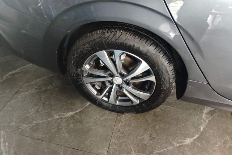Used CHANGAN Eado 2023 Changan Edition PLUS Blue Whale NE 1.4T GDI DCT Prestige Version Right Rear Wheel Hub