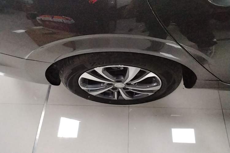 Used CHANGAN Eado 2023 Changan Edition PLUS Blue Whale NE 1.4T GDI DCT Prestige Version Right Rear Wheel Hub