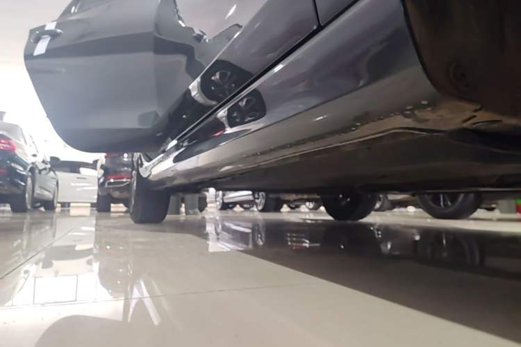 Used CHANGAN Eado 2023 Changan Edition PLUS Blue Whale NE 1.4T GDI DCT Prestige Version Right Side Sill