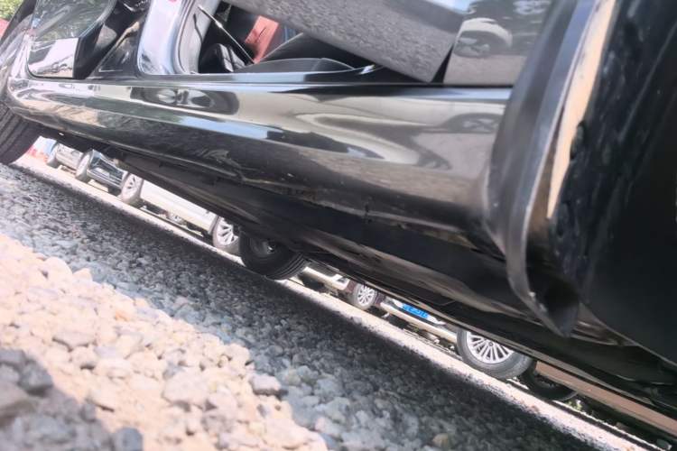 Used CHANGAN Eado 2023 Changan Edition PLUS Blue Whale NE 1.4T GDI DCT Prestige Version Right Side Sill