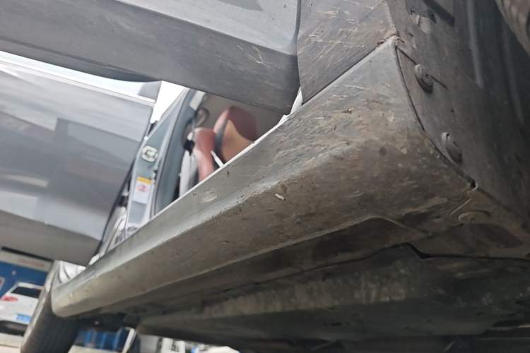 Used CHANGAN Eado 2023 Changan Edition PLUS Blue Whale NE 1.4T GDI DCT Prestige Version Right Side Sill