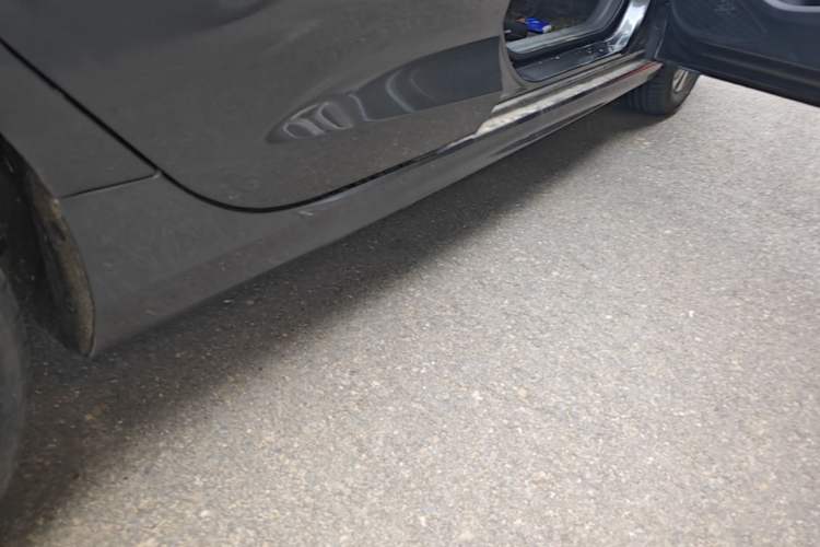 Used CHANGAN Eado 2023 Changan Edition PLUS Blue Whale NE 1.4T GDI DCT Prestige Version Right Side Sill