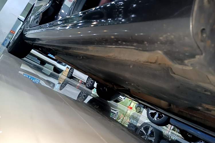 Used CHANGAN Eado 2023 Changan Edition PLUS Blue Whale NE 1.4T GDI DCT Prestige Version Right Side Sill