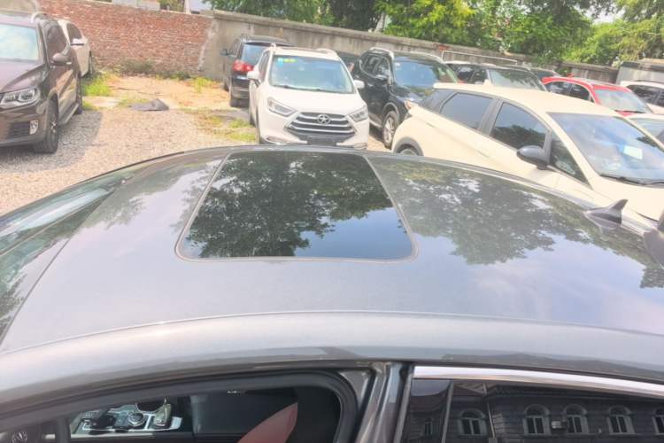 Used CHANGAN Eado 2023 Changan Edition PLUS Blue Whale NE 1.4T GDI DCT Prestige Version Roof
