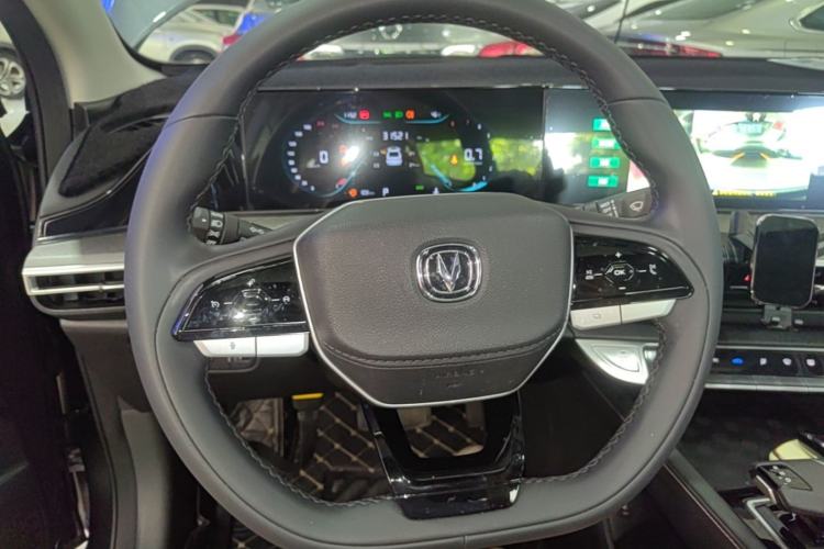 Used CHANGAN Eado 2023 Changan Edition PLUS Blue Whale NE 1.4T GDI DCT Prestige Version Steering Wheel