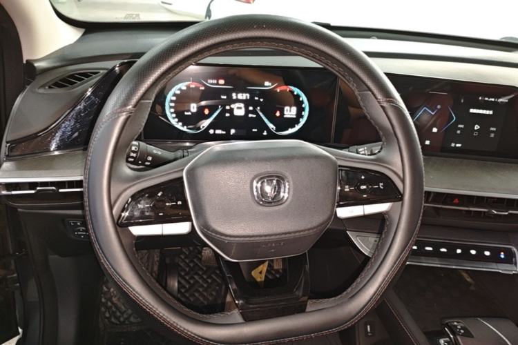 Used CHANGAN Eado 2023 Changan Edition PLUS Blue Whale NE 1.4T GDI DCT Prestige Version Steering Wheel
