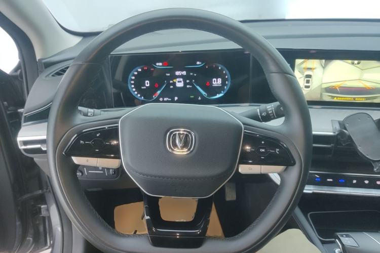 Used CHANGAN Eado 2023 Changan Edition PLUS Blue Whale NE 1.4T GDI DCT Prestige Version Steering Wheel