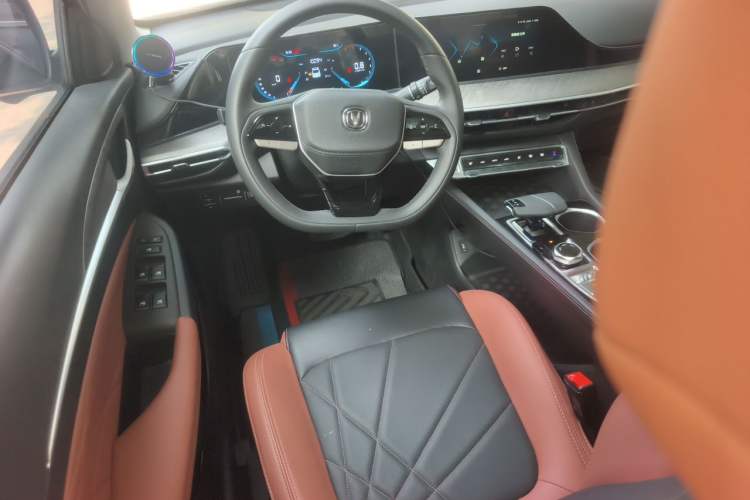 Used CHANGAN Eado 2023 Changan Edition PLUS Blue Whale NE 1.4T GDI DCT Prestige Version Steering Wheel