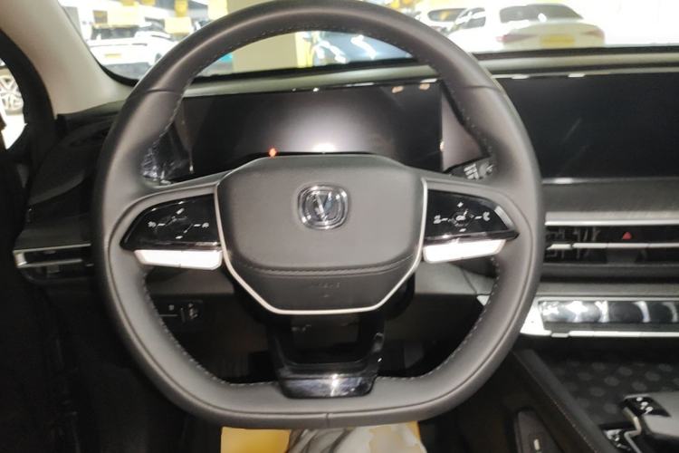 Used CHANGAN Eado 2023 Changan Edition PLUS Blue Whale NE 1.4T GDI DCT Prestige Version Steering Wheel