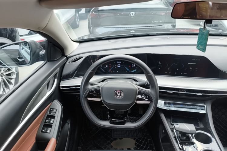 Used CHANGAN Eado 2023 Changan Edition PLUS Blue Whale NE 1.4T GDI DCT Prestige Version Steering Wheel