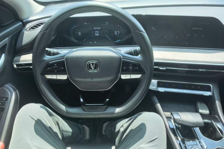 Used CHANGAN Eado 2023 Changan Edition PLUS Blue Whale NE 1.4T GDI DCT Prestige Version Steering Wheel