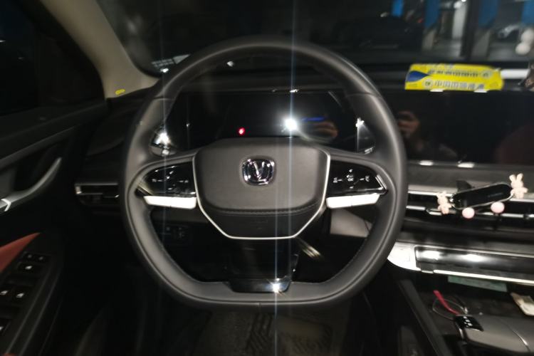 Used CHANGAN Eado 2023 Changan Edition PLUS Blue Whale NE 1.4T GDI DCT Prestige Version Steering Wheel