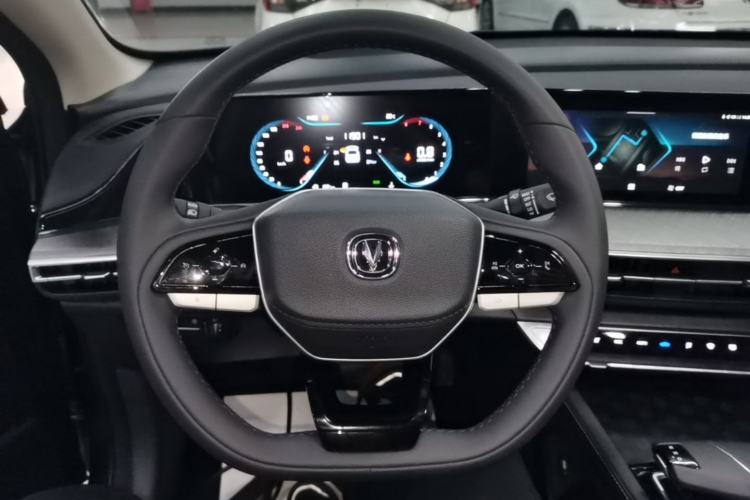 Used CHANGAN Eado 2023 Changan Edition PLUS Blue Whale NE 1.4T GDI DCT Prestige Version Steering Wheel