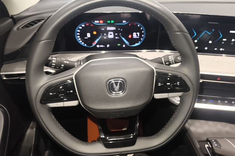 Used CHANGAN Eado 2023 Changan Edition PLUS Blue Whale NE 1.4T GDI DCT Prestige Version Steering Wheel
