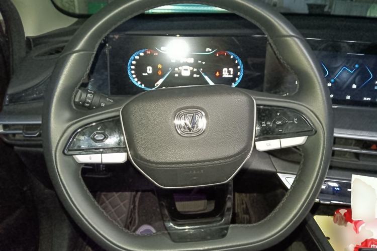 Used CHANGAN Eado 2023 Changan Edition PLUS Blue Whale NE 1.4T GDI DCT Prestige Version Steering Wheel