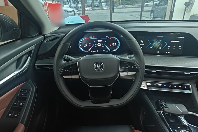 Used CHANGAN Eado 2023 Changan Edition PLUS Blue Whale NE 1.4T GDI DCT Prestige Version Steering Wheel