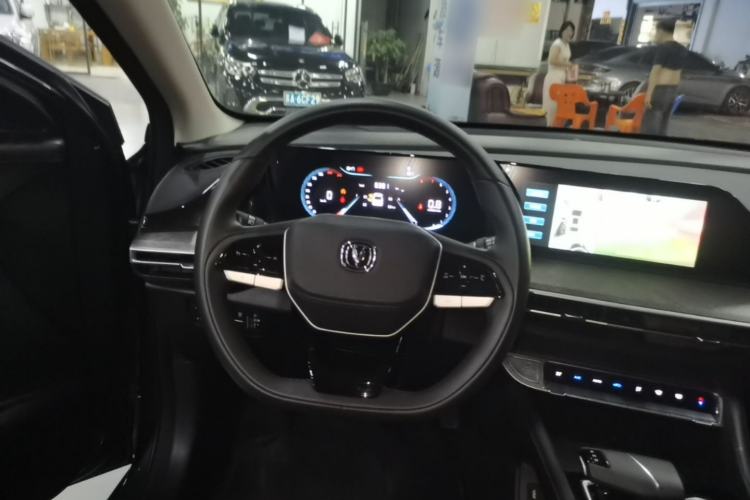 Used CHANGAN Eado 2023 Changan Edition PLUS Blue Whale NE 1.4T GDI DCT Prestige Version Steering Wheel
