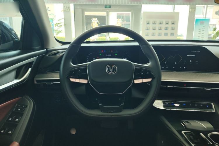 Used CHANGAN Eado 2023 Changan Edition PLUS Blue Whale NE 1.4T GDI DCT Prestige Version Steering Wheel
