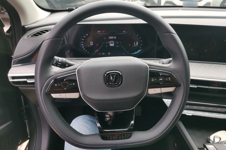 Used CHANGAN Eado 2023 Changan Edition PLUS Blue Whale NE 1.4T GDI DCT Prestige Version Steering Wheel