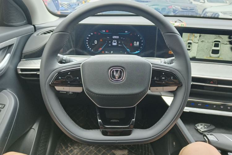 Used CHANGAN Eado 2023 Changan Edition PLUS Blue Whale NE 1.4T GDI DCT Prestige Version Steering Wheel