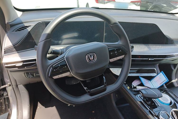 Used CHANGAN Eado 2023 Changan Edition PLUS Blue Whale NE 1.4T GDI DCT Prestige Version Steering Wheel