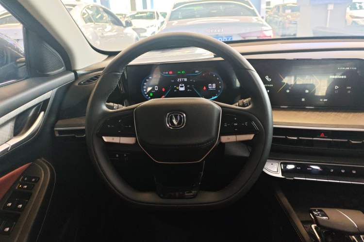 Used CHANGAN Eado 2023 Changan Edition PLUS Blue Whale NE 1.4T GDI DCT Prestige Version Steering Wheel