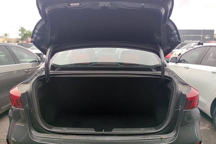 Used CHANGAN Eado 2023 Changan Edition PLUS Blue Whale NE 1.4T GDI DCT Prestige Version Trunk