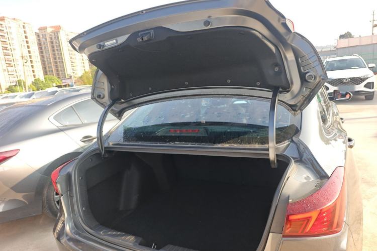 Used CHANGAN Eado 2023 Changan Edition PLUS Blue Whale NE 1.4T GDI DCT Prestige Version Trunk