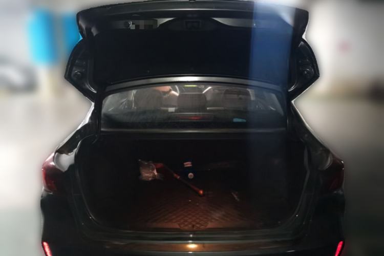 Used CHANGAN Eado 2023 Changan Edition PLUS Blue Whale NE 1.4T GDI DCT Prestige Version Trunk