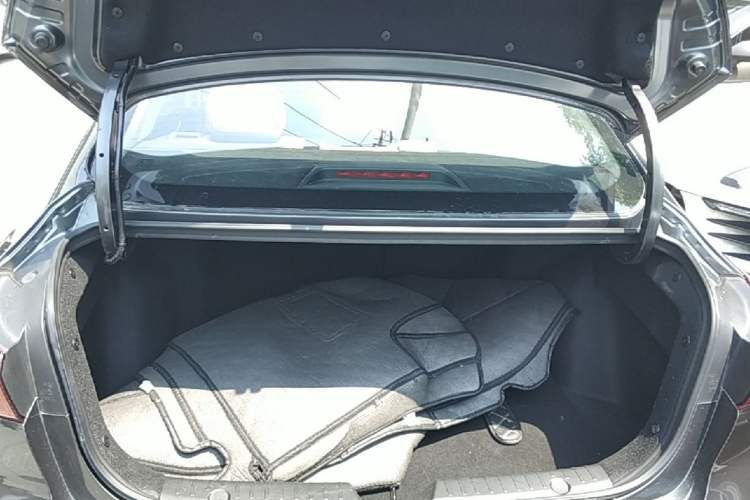Used CHANGAN Eado 2023 Changan Edition PLUS Blue Whale NE 1.4T GDI DCT Prestige Version Trunk
