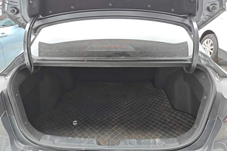 Used CHANGAN Eado 2023 Changan Edition PLUS Blue Whale NE 1.4T GDI DCT Prestige Version Trunk
