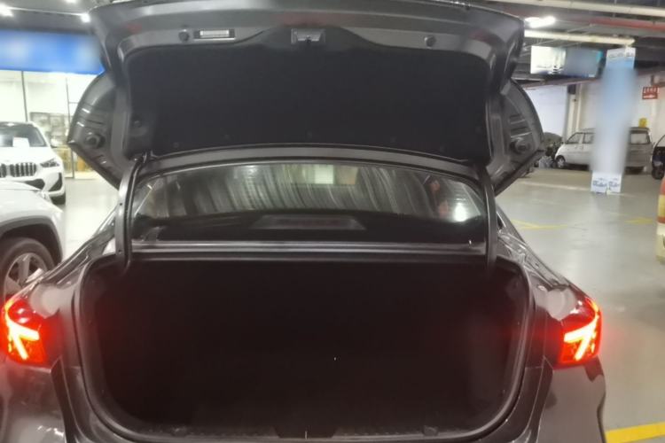 Used CHANGAN Eado 2023 Changan Edition PLUS Blue Whale NE 1.4T GDI DCT Prestige Version Trunk